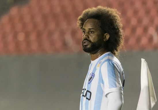 Alvo de racismo na Série B, Celsinho acerta com time do Paulista A2