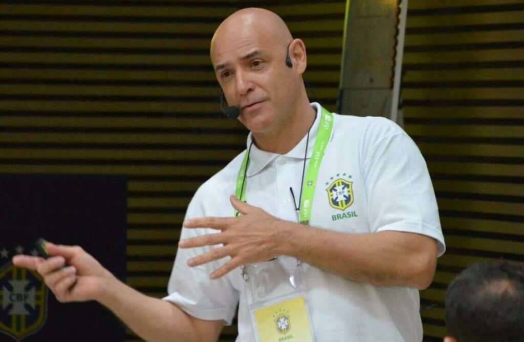 Após pacotão de reforços, Chapecoense confirma novo preparador físico para 2022