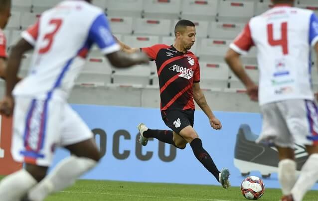 nicolas lateral athletico pr