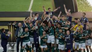 A Glória veste verde: Palmeiras é bicampeão!