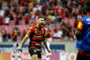 Rebaixado no Brasileirão, Sport tenta permanência de atacante