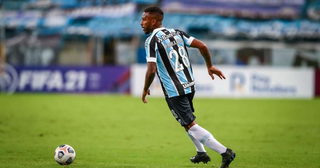 Gaúcho: Juventude estuda contratação de zagueiro do Grêmio, ex-São Paulo