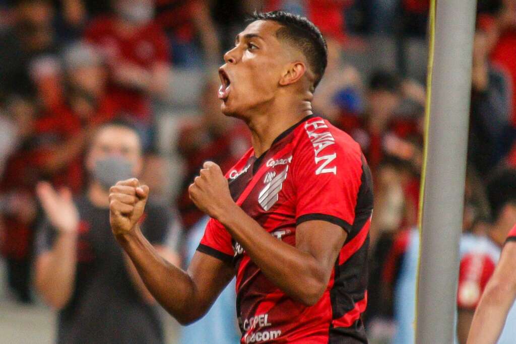 BRASILEIRÃO: Fortaleza se garante na Libertadores, Dragão se livra da degola e Furacão está quase fora 3 pedro rocha 1