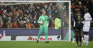 FRANCÊS: Navas leva 'frango', mas PSG busca empate nos acréscimos contra Lens