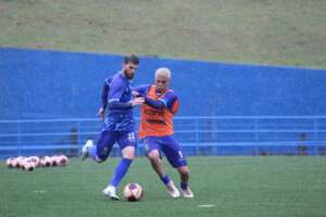 Santo André troca gramado de estádio e se reforça visando o Paulistão