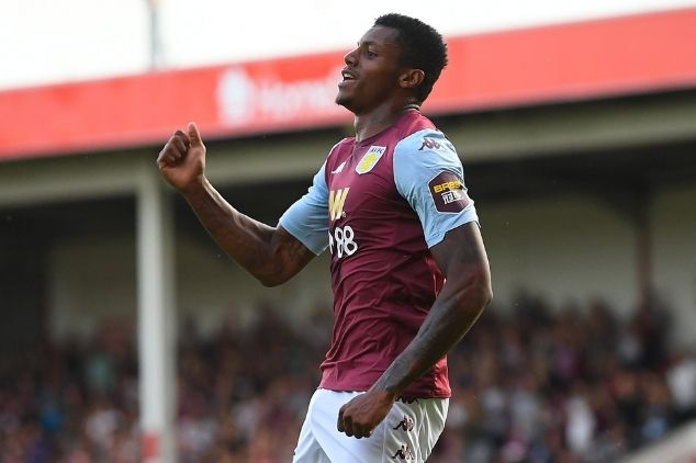 wesley moraes atacante aston villa