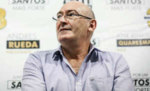 Presidente pede paciência, mas promete Santos 'melhor'