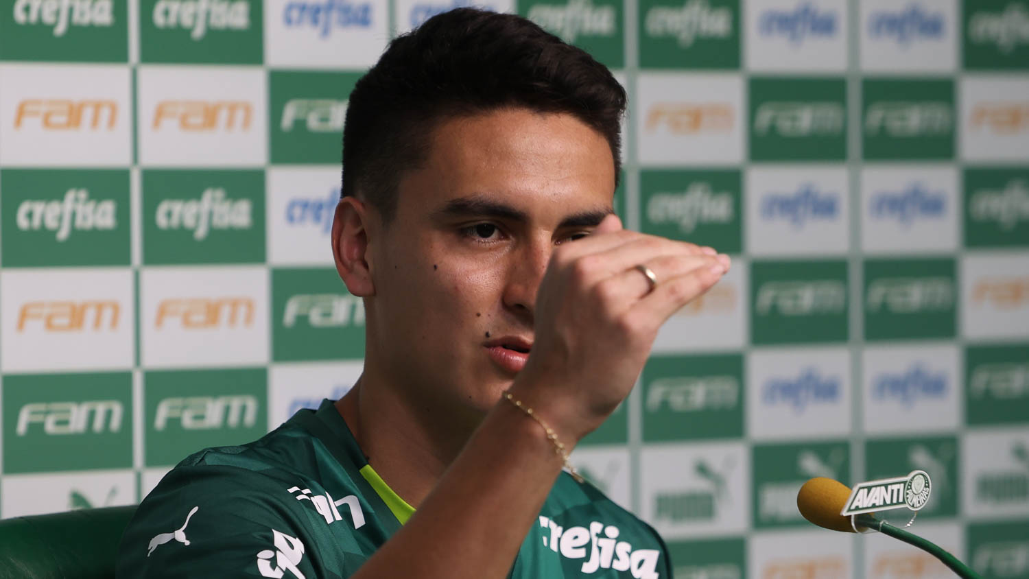 Mais um reforço? Palmeiras conversa com atacante que está no