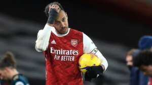 Inglês: Exames mostram lesões no coração e Aubameyang é liberado para voltar ao Arsenal
