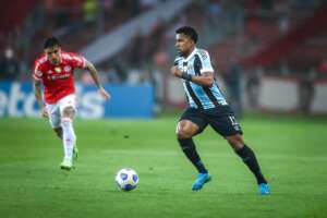 Catarinense: Avaí aguarda a chegada de mais dois reforços