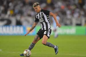 Carioca: Vasco anuncia ex-meia de Guarani e Botafogo