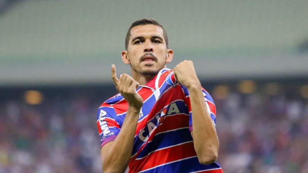 Paulistão: Corinthians acerta com lateral do Fortaleza