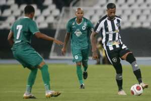 Carioca: Apesar do empate, jogadores apostam em evolução do Botafogo