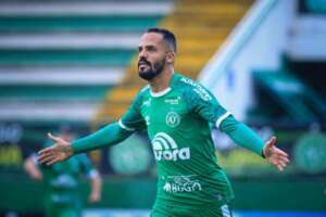 Catarinense: Na mira do CRB, Chapecoense rescinde contrato de artilheiro