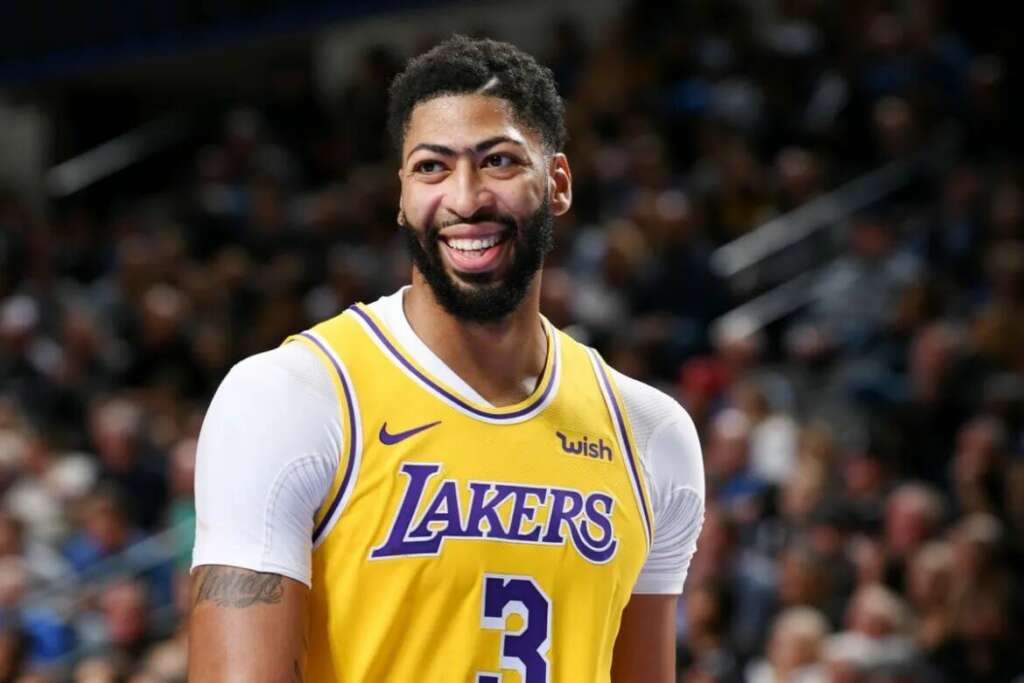 Basquete: Anthony Davis volta de lesão e Lakers derrotam Nets com show de LeBron James