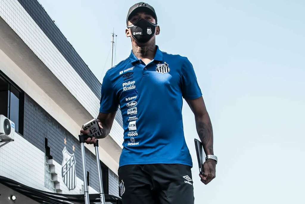 Atacante do Santos viaja ao Rio e fica próximo de acerto com o Vasco