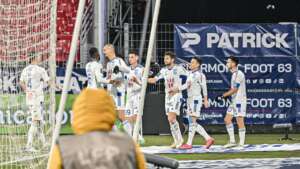 FRANCÊS: Em dia de jogos atrasados, Strasbourg engata mais uma vitória e entra no G4