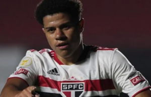 Gabriel Sara lamenta chances desperdiçadas pelo São Paulo: 'Temos que melhorar'