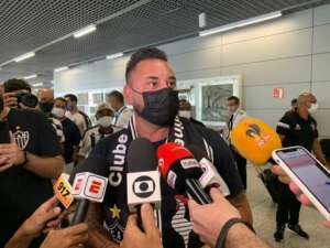 Antonio Mohamed chega a Belo Horizonte e fala a 1ª vez como técnico do Atlético-MG: 