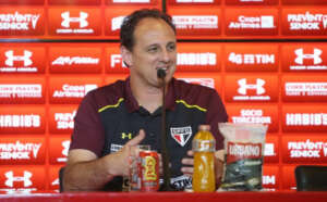 Paulistão: Tiago Volpi e Calleri se recuperam da covid-19 e treinam normalmente no São Paulo