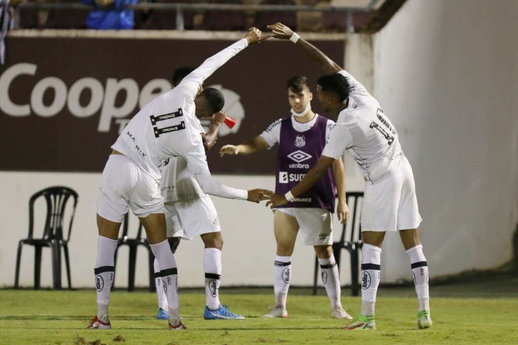 COPA SP: Diógenes brilha de novo nos pênaltis e Santos avança à semifinal