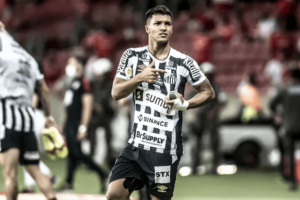 Paulistão: Santos chega a acordo para renovação de contrato de joia da base