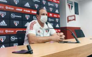 Ceni mostra desânimo com tropeço do São Paulo: 