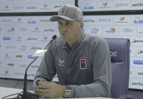 Catarinense: Joinville age rápido e anuncia experiente técnico ex-Náutico e Paraná