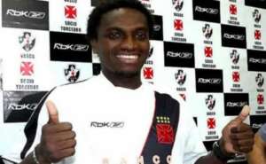 Ex-Vasco e Corinthians, Abuda fica perto de fechar com clube do Nordeste