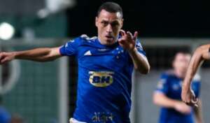 MINEIRO: Cruzeiro supera URT em estreia sob olhar atento de Ronaldo