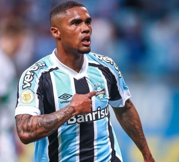 douglas costa gremio