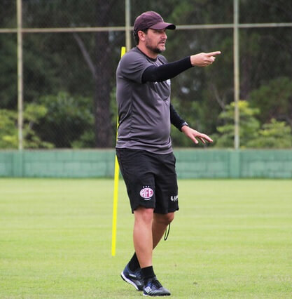 elano treinador ferroviaria treino