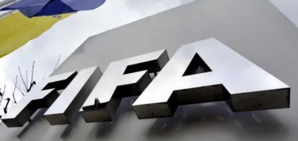 Fifa anuncia novas regras para empréstimos de jogadores e preocupa times europeus