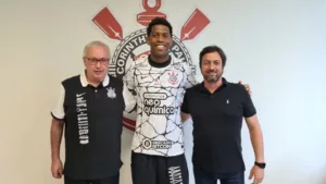 Paulistão: Corinthians anuncia a renovação de contrato com zagueiro Gil até o final de 2023