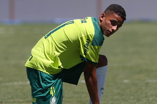 Paulistão: Palmeiras recusa R$ 72 milhões do Ajax por atacante de 18 anos
