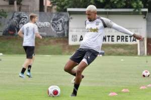 Paulistão: Atacante pode trocar a Ponte por clube português