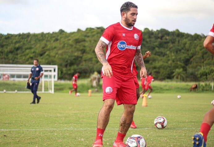 Pernambucano: Náutico oficializa ex-atacante de Ceará e Botafogo