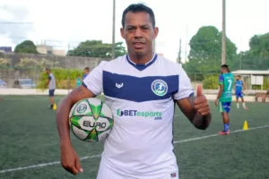 PIAUIENSE: Com gol olímpico, time de Marcelinho Paraíba vence a primeira