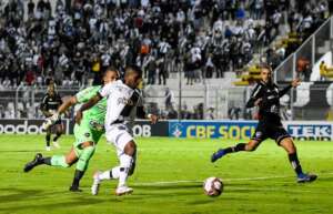 Paulistão: Ponte Preta renova com volante do São Paulo