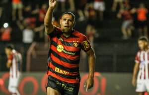 Pernambucano: Sport encaminha venda de atacante a time italiano por R$ 21 milhões