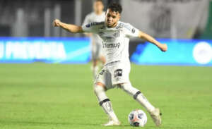 Gaúcho: Clube do Brasileiro acerta a contratação de Moraes, ex-lateral do Santos