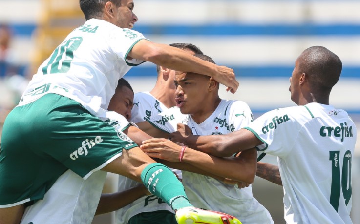 Santos e Palmeiras duelam título da Copa SP