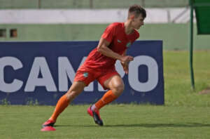 Sem espaço no Guarani, volante é emprestado para clube do Paulista A2
