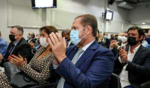 Reinaldo Carneiro Bastos é reeleito presidente da FPF por aclamação