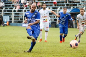 Paulista A3: Com ex-Guarani, Comercial oficializa dois reforços experientes