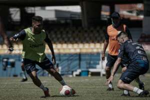 Time do Paulista A2 tem surto de Covid-19 e nove jogadores são contaminados