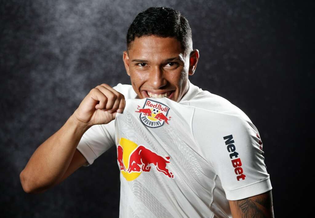 Red Bull Bragantino oficializa atacante pretendido pelo Atlético-MG