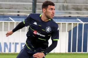 Paulistão: Santo André acerta com ex-lateral do Flamengo e ex-zagueiro do Juventude