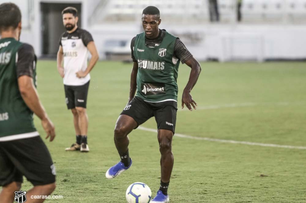 Pernambucano: Sport acerta contratação de volante de time do Brasileirão 2 william Oliveira Cearesc