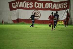 PIAUIENSE: Altos pressiona, mas não sai do empate sem gols com o 4 de Julho e ambos seguem no G4